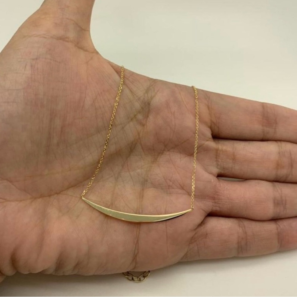 14k Solid Yellow Gold Curved Bar Necklace - Picture 2 of 5